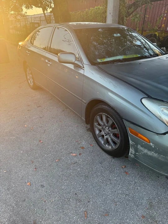 2002 Lexus ES 4th Gen - Image 9 of 9