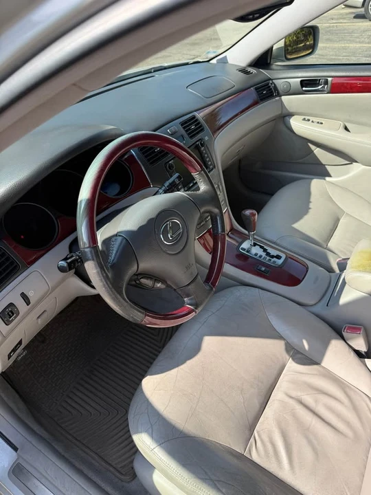 2003 Lexus ES 4th Gen - Image 6 of 10
