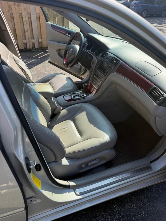 2003 Lexus ES 4th Gen - Image 9 of 10