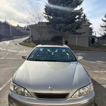 1998 Lexus ES 300 Sedan