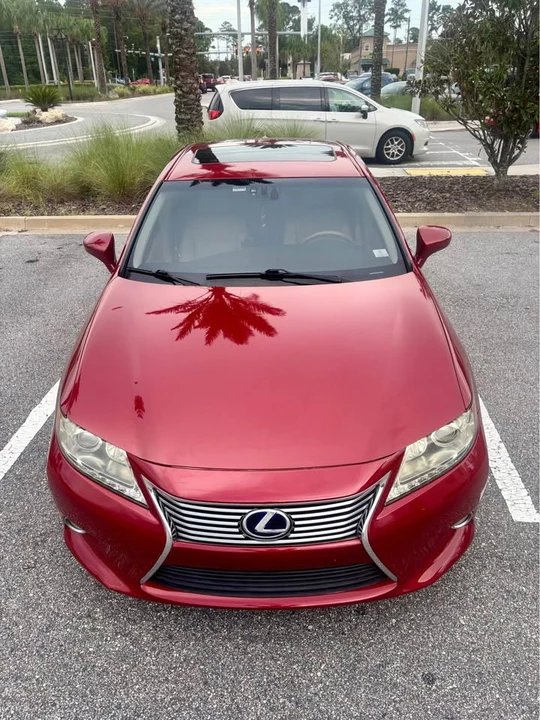Lexus ES 6th Gen - Image 4 of 10