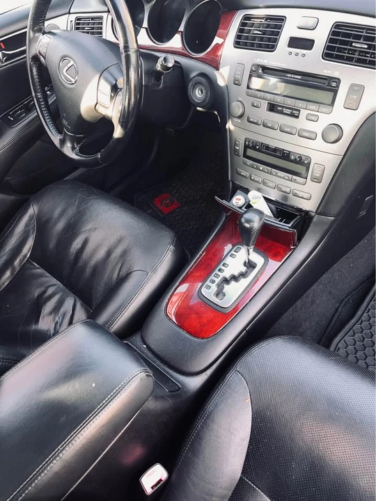 2005 Lexus ES 3rd Gen - Image 3 of 5