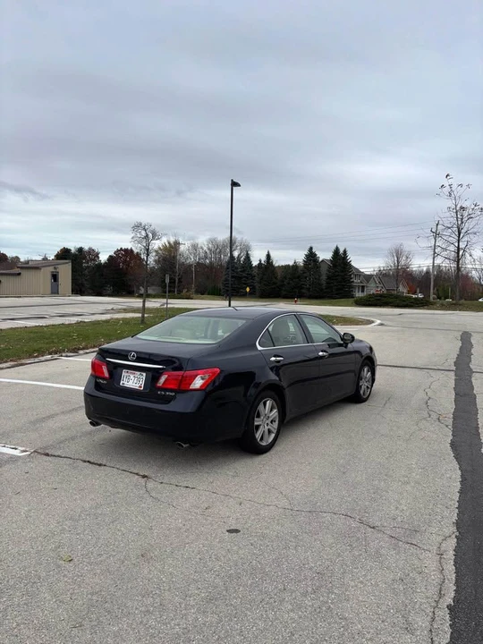 2008 Lexus ES 5th Gen - Image 2 of 9