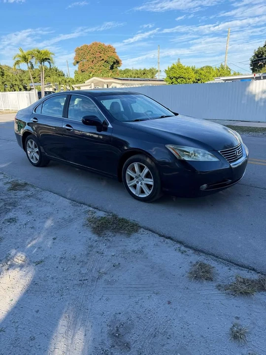 2009 Lexus ES 5th Gen - Image 2 of 10
