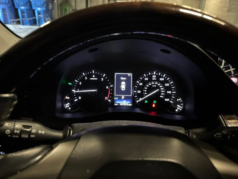 2016 Lexus ES 6th Gen - Image 10 of 10