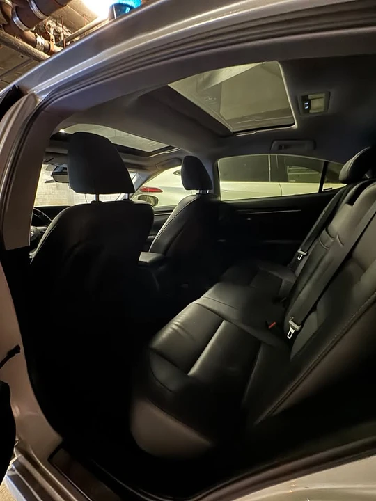 2016 Lexus ES 6th Gen - Image 2 of 10