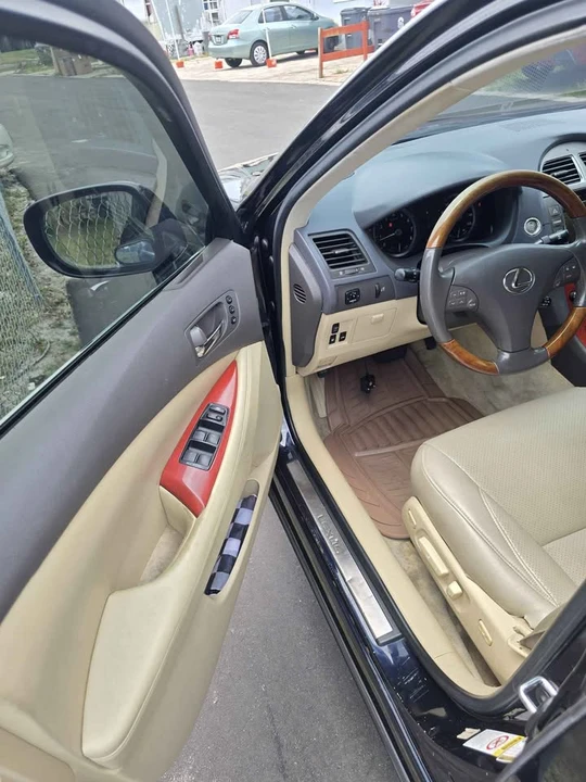 2007 Lexus ES 5th Gen - Image 5 of 10