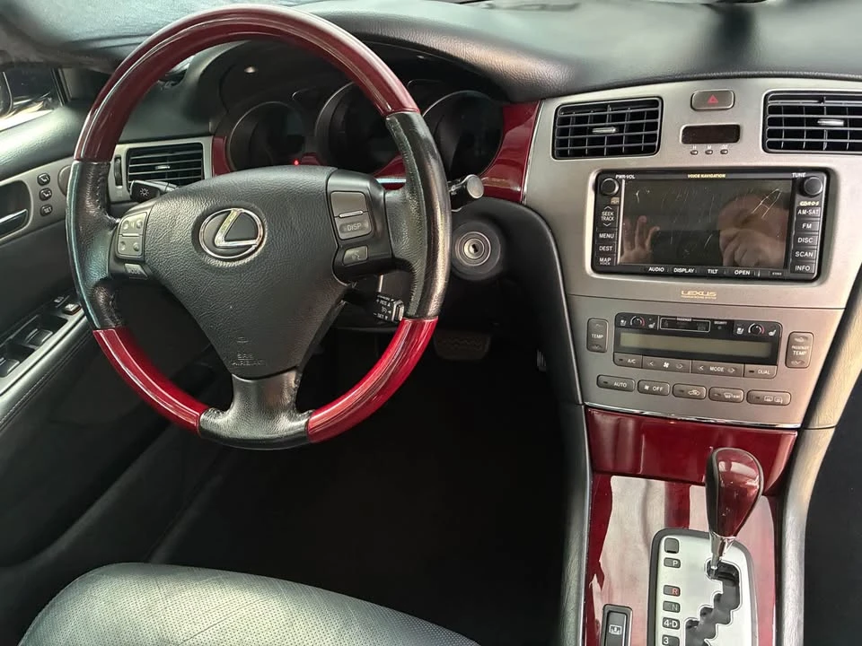 2005 Lexus ES 4th Gen - Image 4 of 7