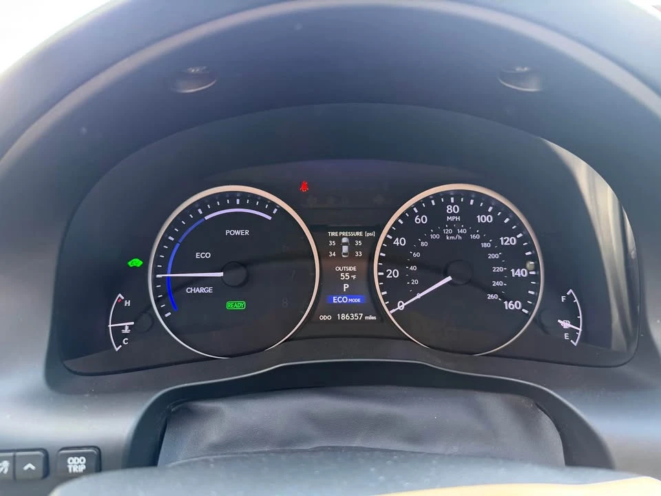 2013 Lexus ES 6th Gen - Image 6 of 9