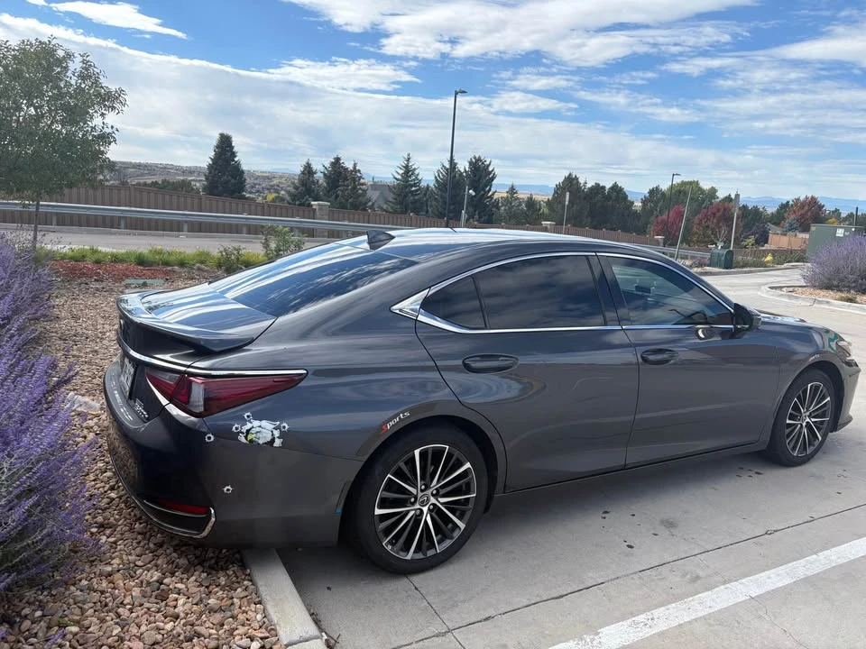 2023 Lexus ES 7th Gen - Image 5 of 10