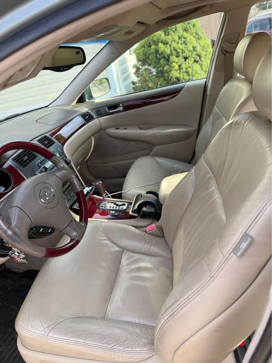 2004 Lexus ES 4th Gen - Image 2 of 6
