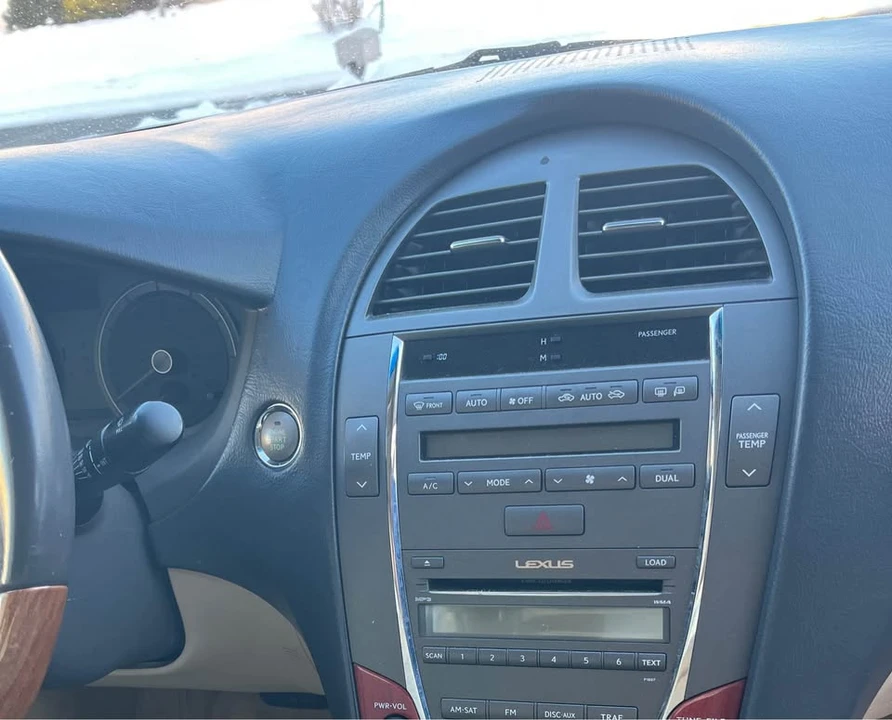 2007 Lexus ES 5th Gen - Image 8 of 10
