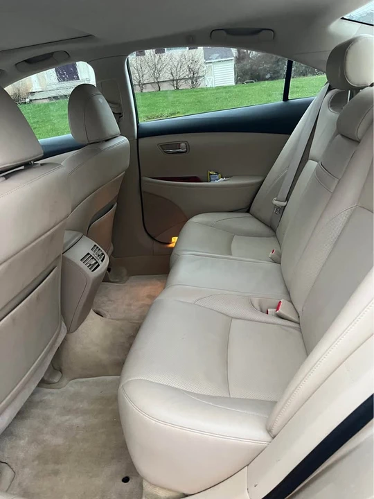 2007 Lexus ES 5th Gen - Image 9 of 10