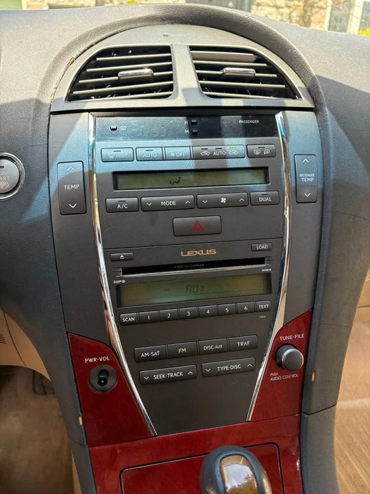 2007 Lexus ES 5th Gen - Image 8 of 9