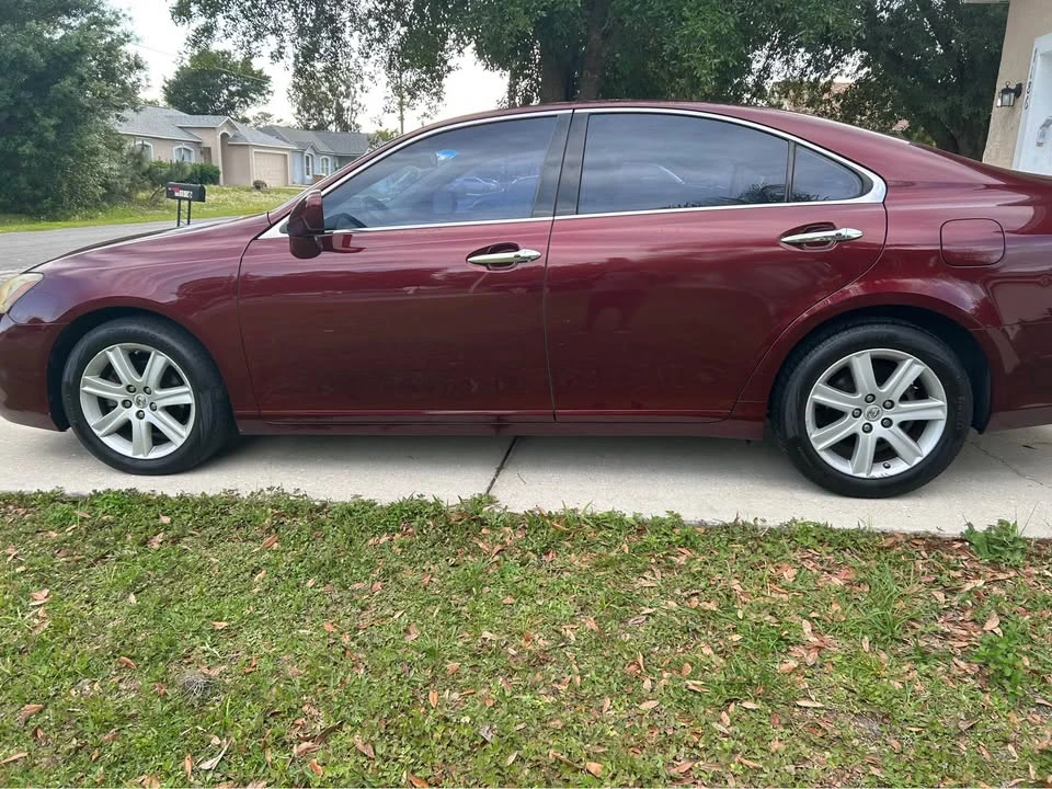 2007 Lexus ES 5th Gen - Image 2 of 7