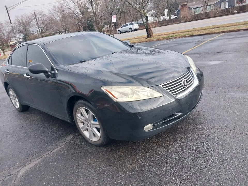 2008 Lexus ES 4th Gen - Image 2 of 10