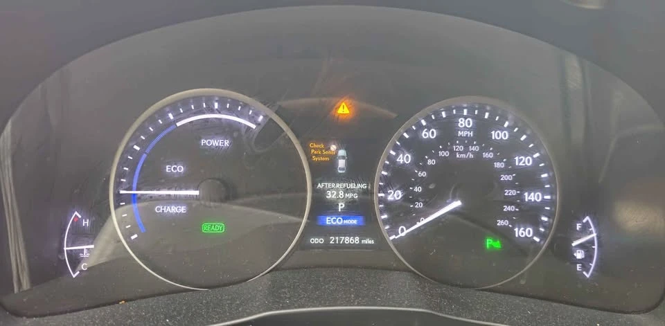 2014 Lexus ES 6th Gen - Image 8 of 8