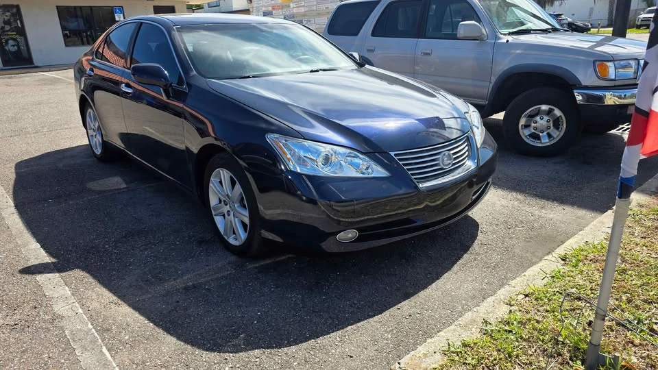 2008 Lexus ES 5th Gen - Image 2 of 5