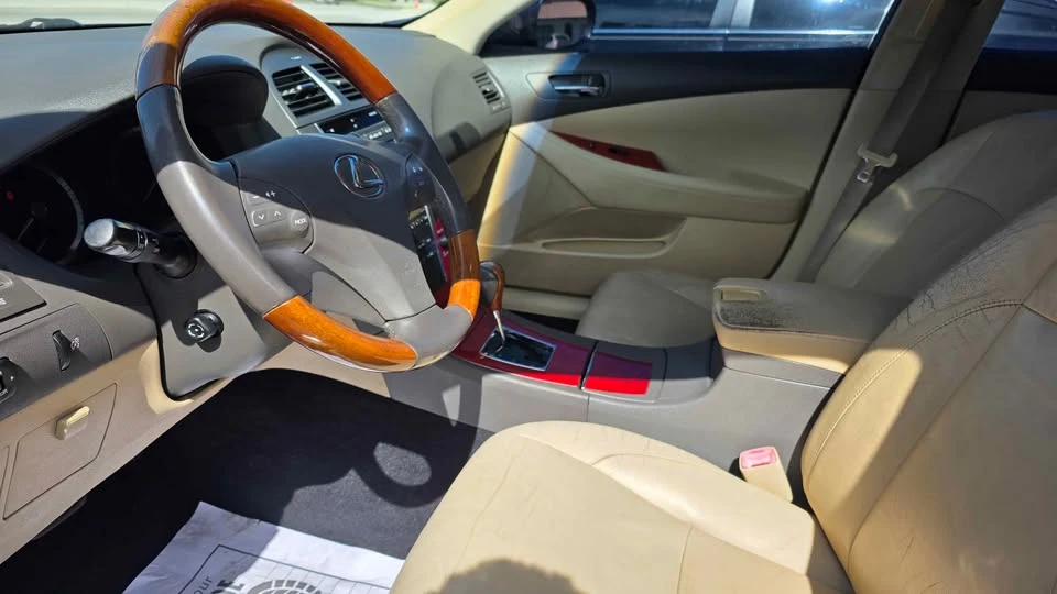2008 Lexus ES 5th Gen - Image 5 of 5
