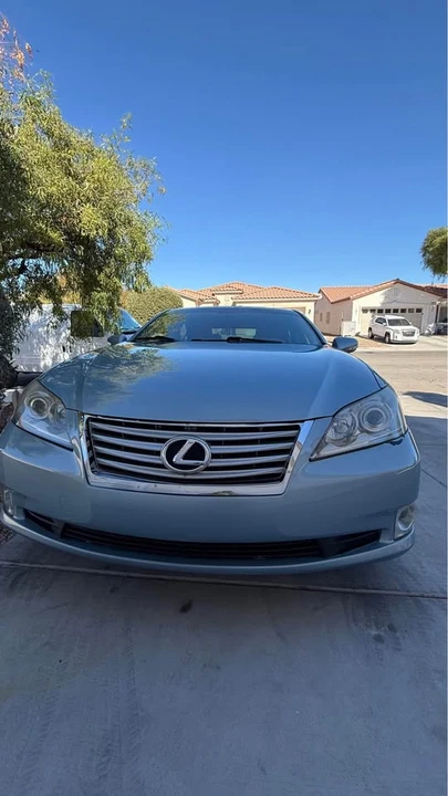2011 Lexus ES 5th Gen - Image 9 of 10