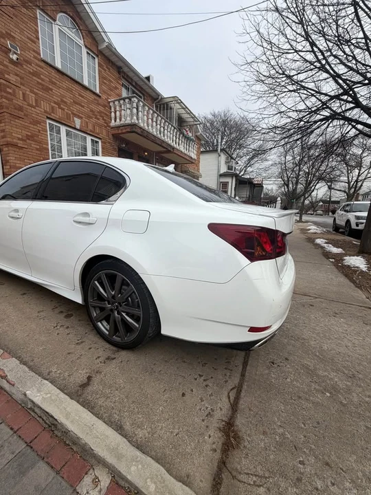 2014 Lexus GS 4th Gen - Image 5 of 10
