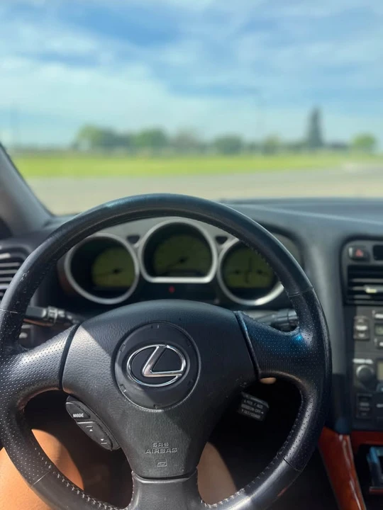 2001 Lexus GS 2nd Gen - Image 3 of 5