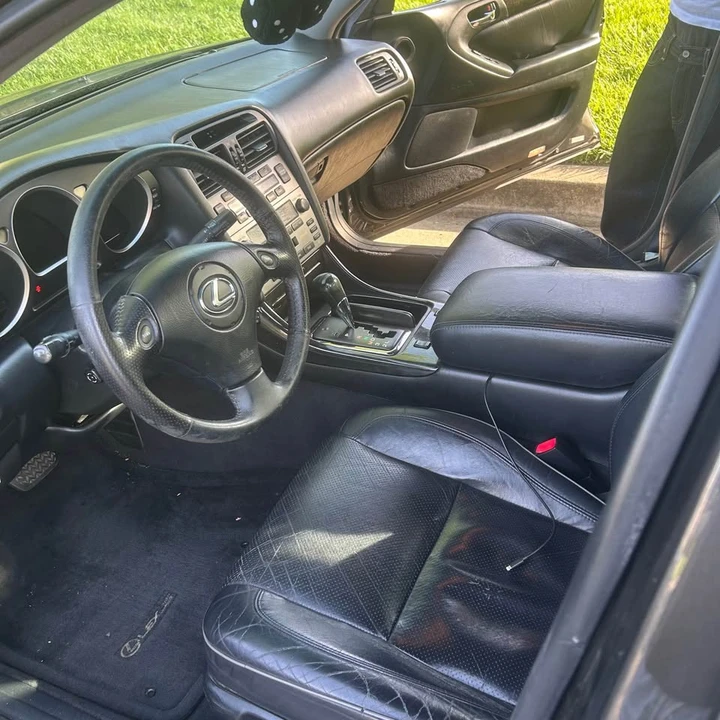 2002 Lexus GS 2nd Gen - Image 3 of 6