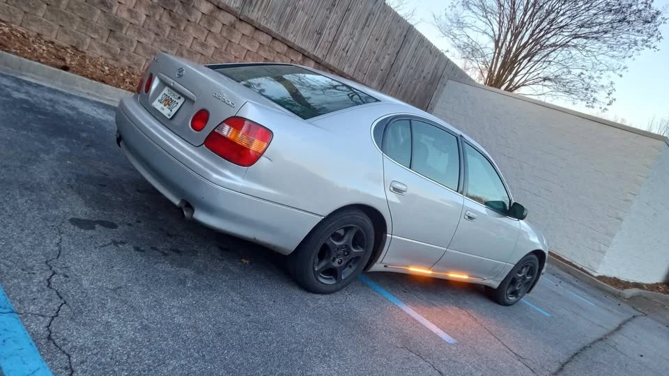 1999 Lexus GS 2nd Gen - Image 3 of 4