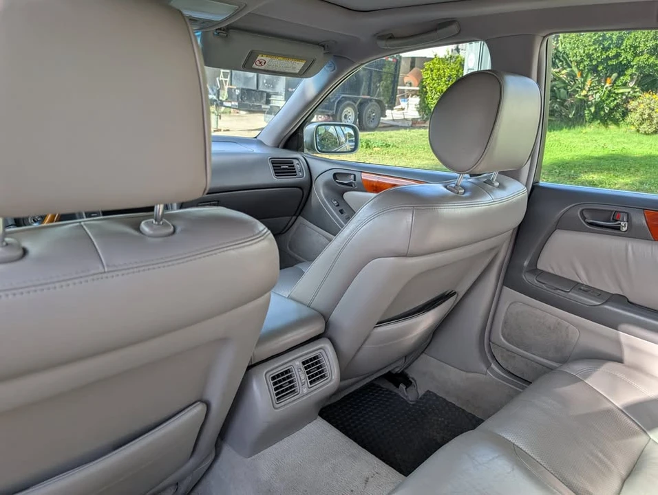 2003 Lexus GS 2nd Gen - Image 5 of 10