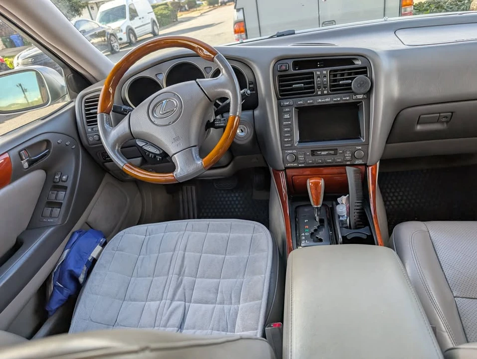 2003 Lexus GS 2nd Gen - Image 5 of 9