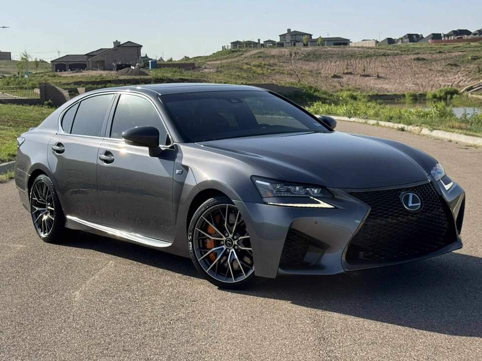 2016 Lexus GS F 4th Gen - Image 15 of 23