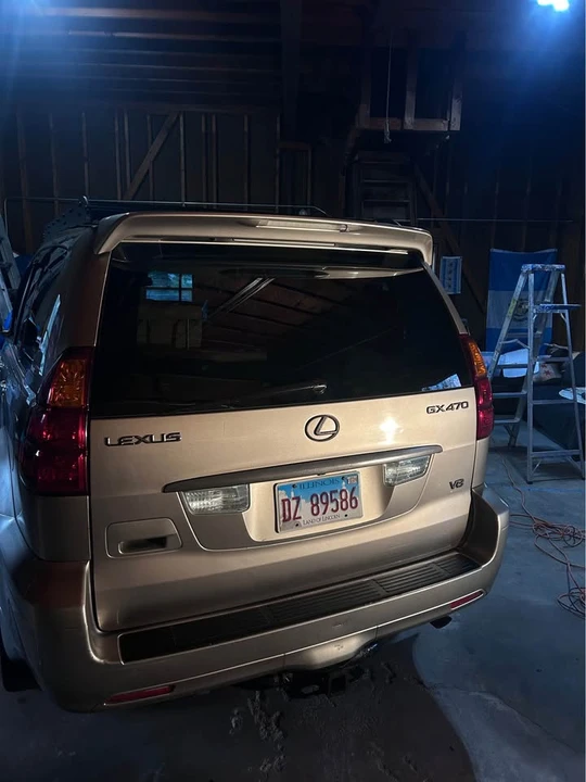 2005 Lexus GX 1st Gen - Image 3 of 10