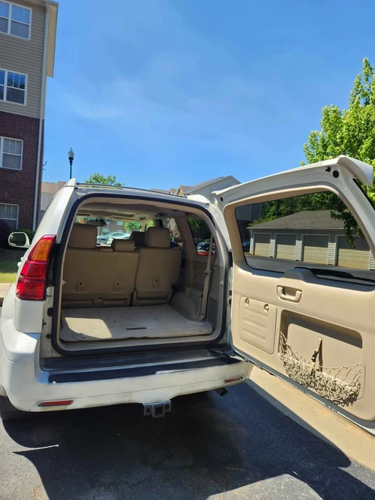 2007 Lexus GX 1st Gen - Image 9 of 10