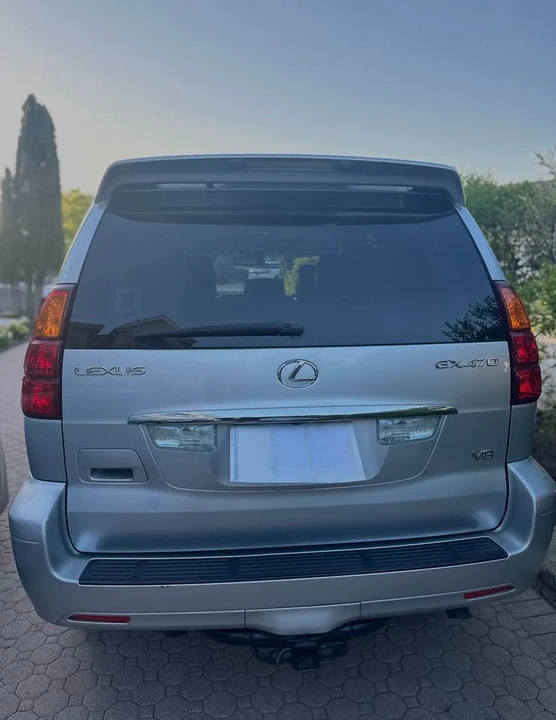 2007 Lexus GX 1st Gen - Image 4 of 10
