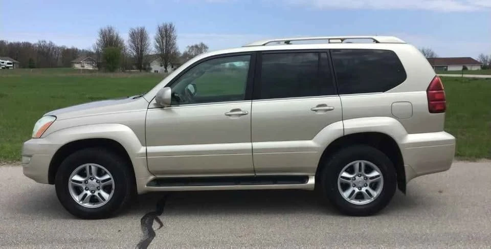 2006 Lexus GX 1st Gen - Image 3 of 10