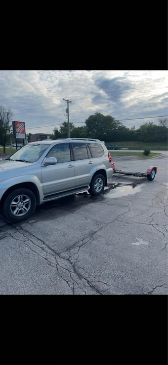 2004 Lexus GX 1st Gen - Image 2 of 4