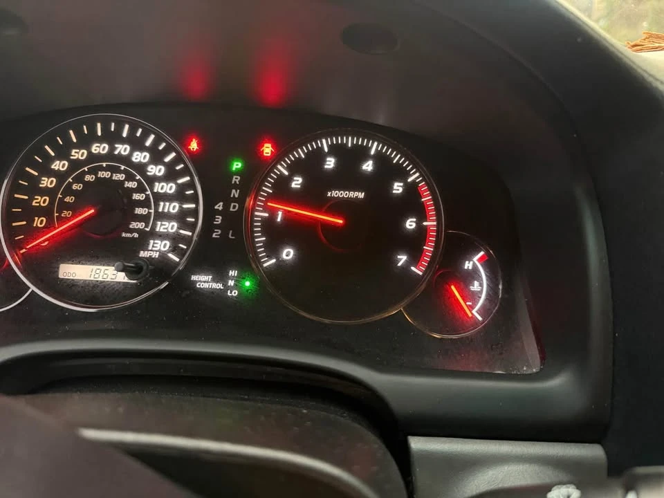 2004 Lexus GX 1st Gen - Image 6 of 10