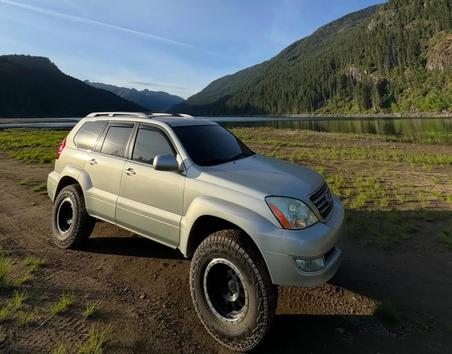 Lexus GX 1st Gen - Image 3 of 7