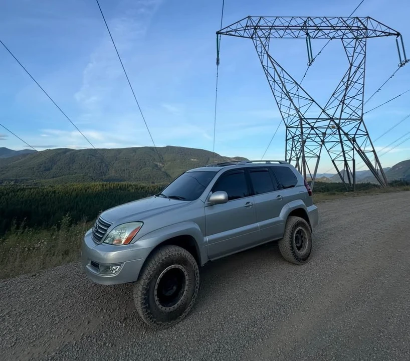 Lexus GX 1st Gen - Image 4 of 7