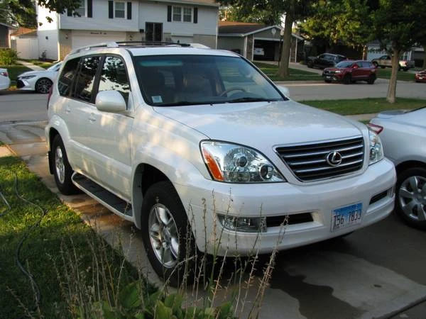 2007 Lexus GX 1st Gen - Image 2 of 17