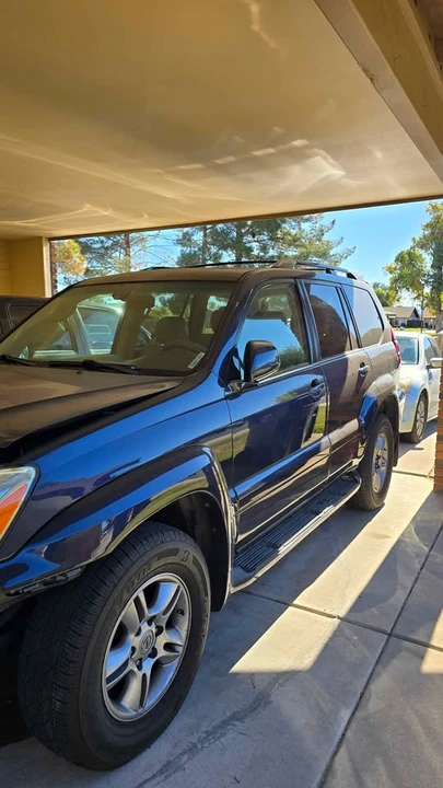 2004 Lexus GX 1st Gen - Image 3 of 10