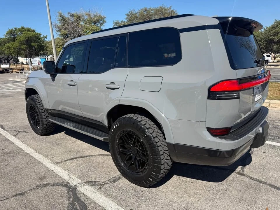 2025 Lexus GX 3rd Gen - Image 7 of 10