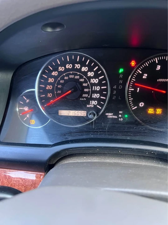 2004 Lexus GX 1st Gen - Image 7 of 8