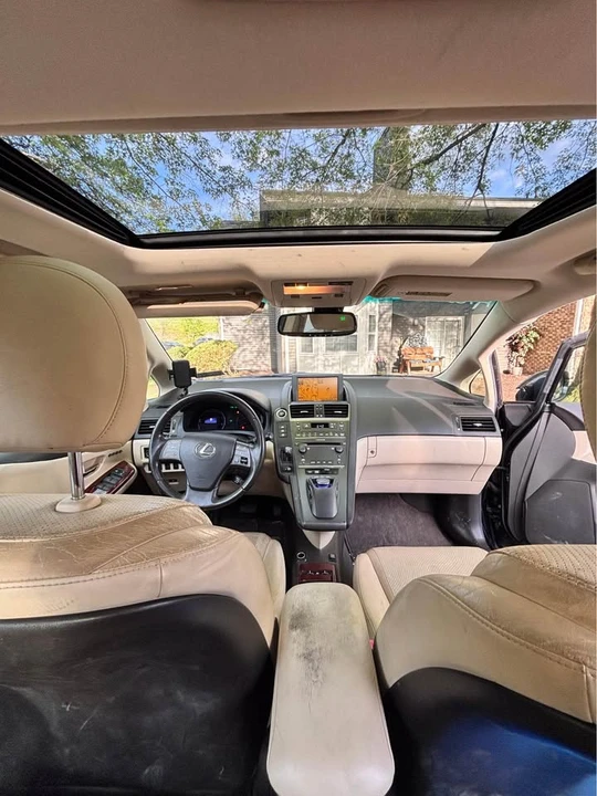 Lexus HS - Image 5 of 6