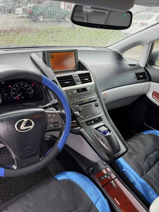 2011 Lexus HS - Image 6 of 8