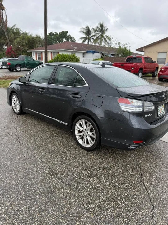 2011 Lexus HS - Image 5 of 5