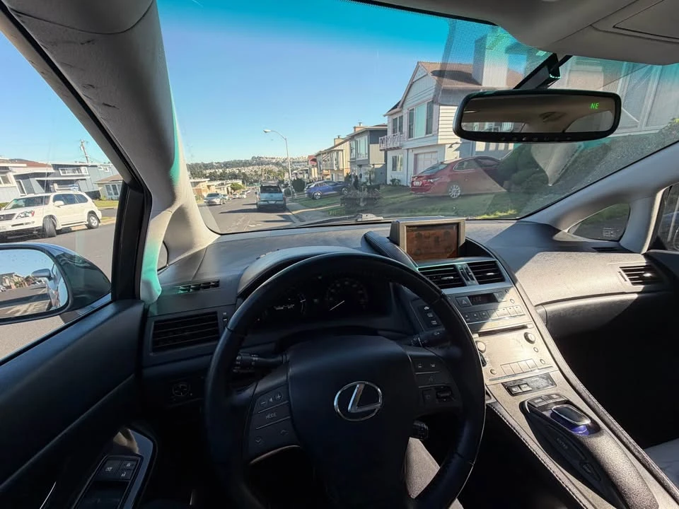 Lexus HS - Image 8 of 8