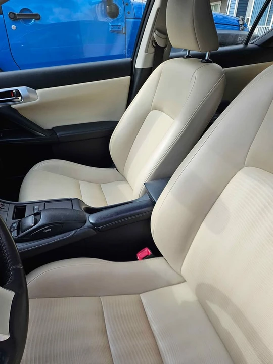 2012 Lexus CT - Image 8 of 8