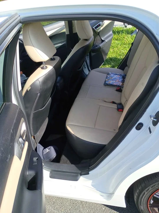 2013 Lexus CT - Image 4 of 8