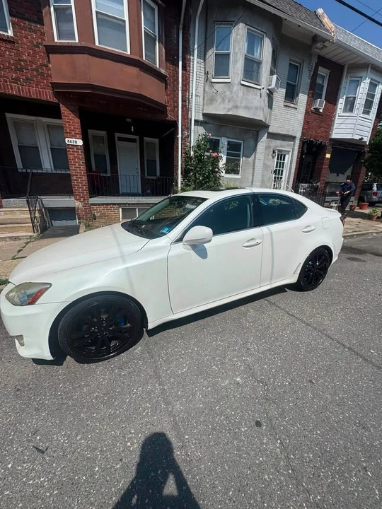 2006 Lexus IS 2nd Gen - Image 4 of 10